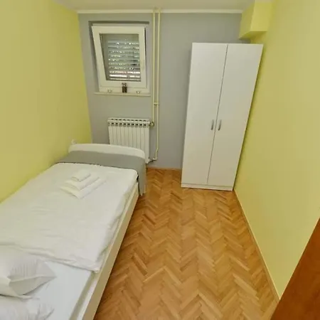 D&j Apartamento Zadar